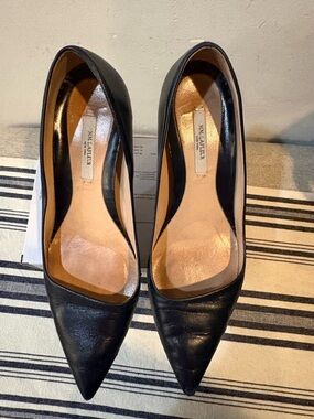 MM Lafleur Neutral Black Pointed-toe Women’s Pumps by